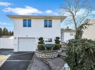 10 Willben Ln, Plainview, NY 11803