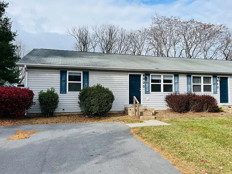 1163PH - Harmon Circle Properties- M — Photo 1