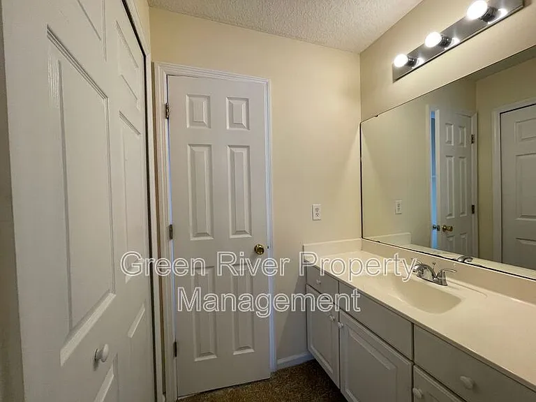 1804 Sea Pines Ln — Photo 31