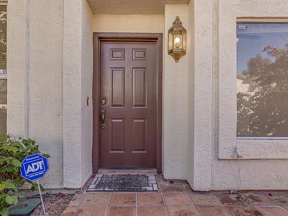 2nd image of 4833 E Hazel Dr Unit 1