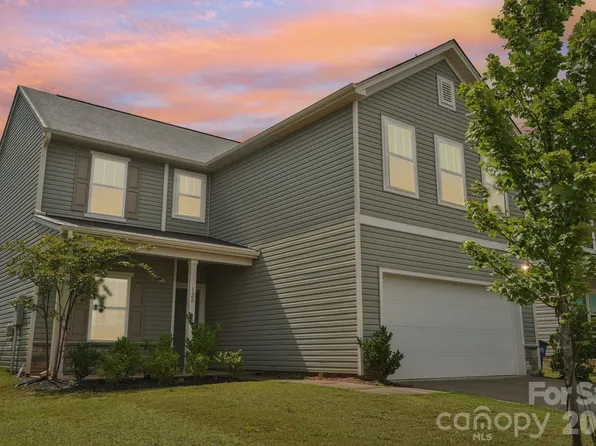 120 Mooring Dr, Statesville, NC 28677