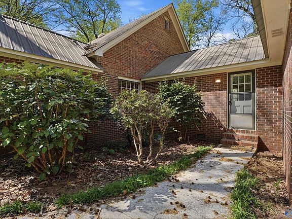 5th image of 119 Bobwhite Dr SE