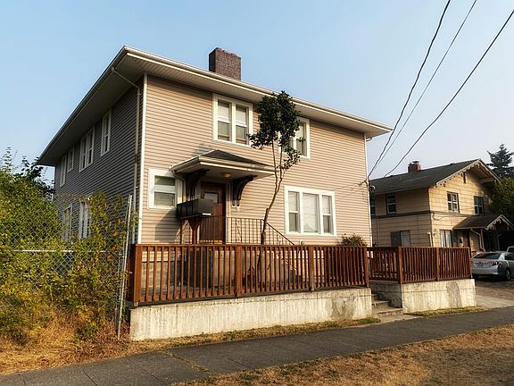 4th image of 4744 9th Ave NE APT 1