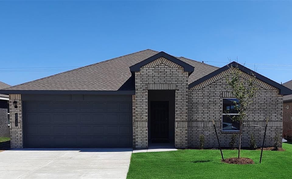 1st image of 2712 Casey Dr