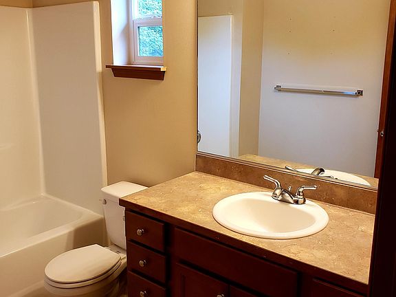 3rd image of 303 W Woodworth St #303