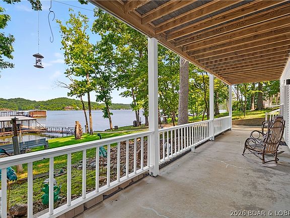 4th image of 185 Jennifer Ln