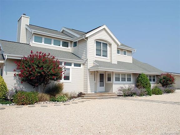 2nd image of 177 Marina Blvd