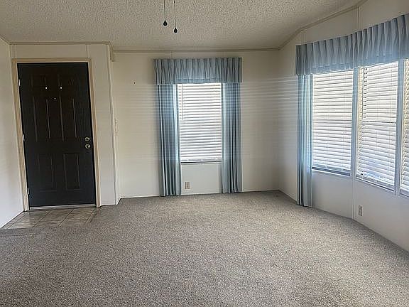 5th image of 464 Boone Ave