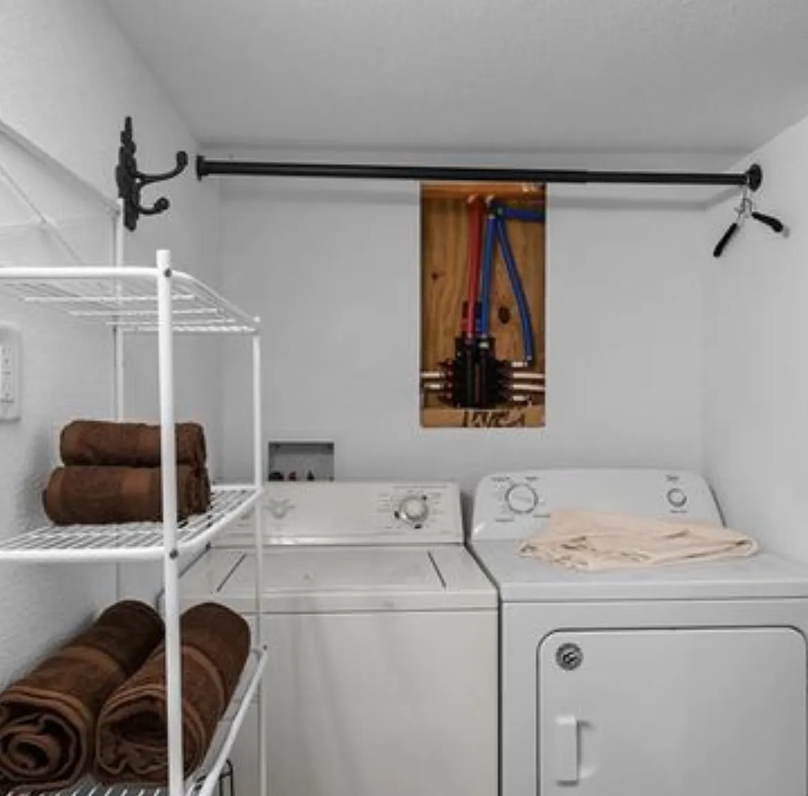 Studio, 480 sqft, $800 — Photo 2