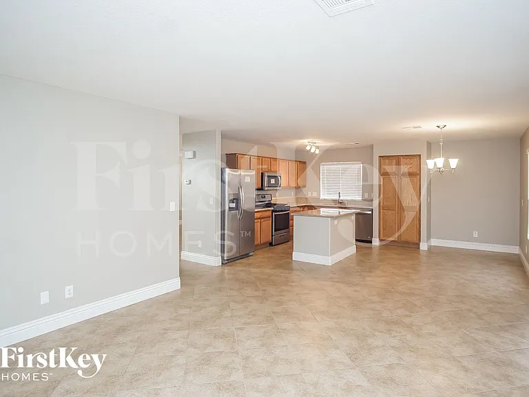 5040 Frozen Springs Ct — Photo 6
