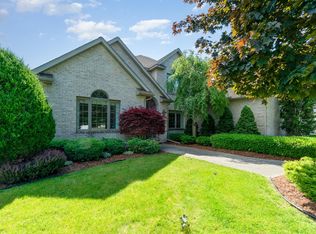 1550 Wedgewood Pl, Essexville, MI