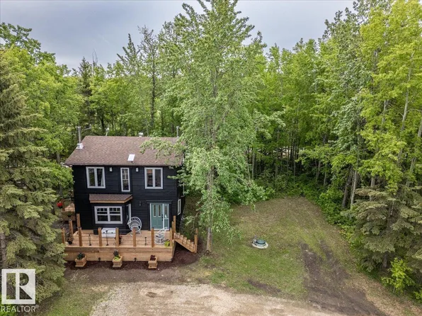 216 2nd Ave, Ma Me O Beach, AB T0C 1X0