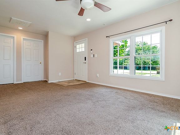 3rd image of 506 Veterans Ave