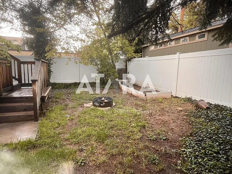 2141 S 2060 E — Photo 23