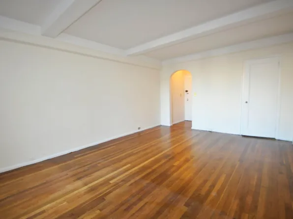 299 West 12th Street image 1 of 3