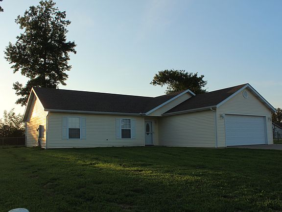 3rd image of 105 Catalina Dr