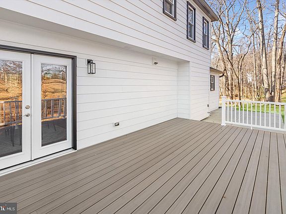5th image of 14 Lakenheath Ct