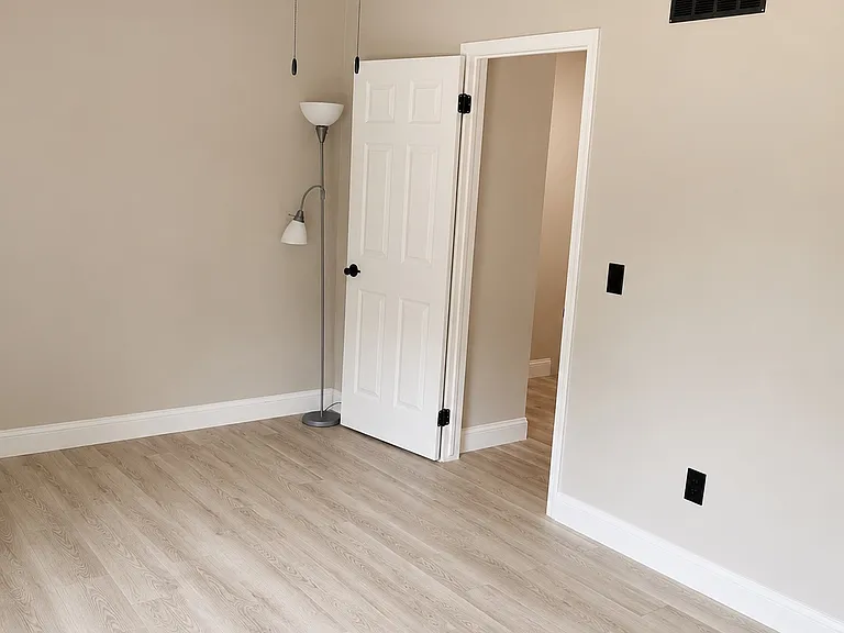 8400 Annsbury Dr #6 — Photo 12