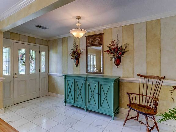 2nd image of 2273 Lovitt Dr