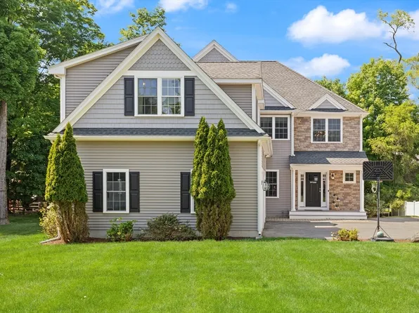162 East St, Sharon, MA 02067