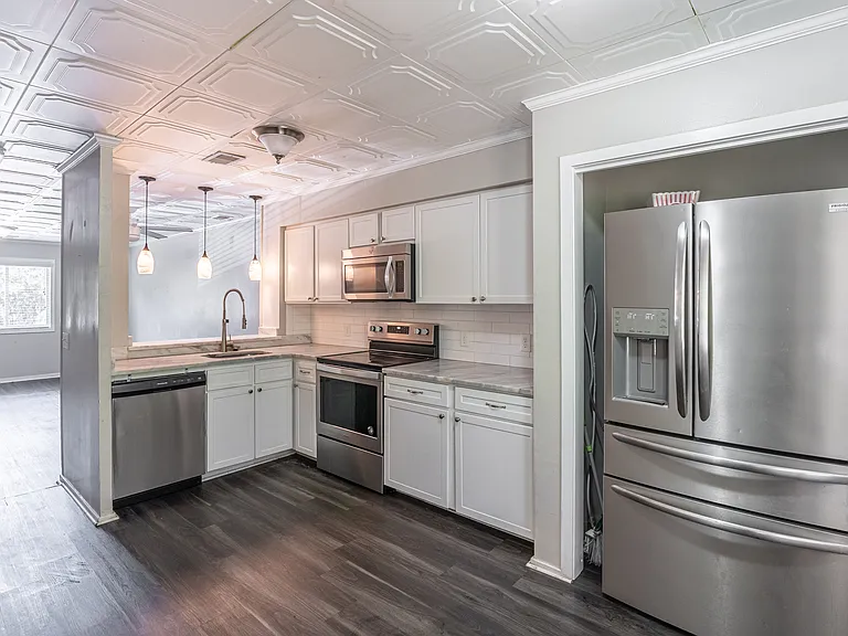 21 Canterbury Ct — Photo 11