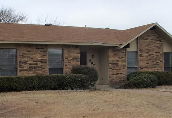 3rd image of 507 Nora Ln