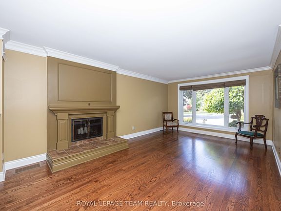 4th image of 2128 Benjamin Ave