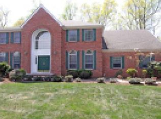 19 Gregory Ct, Berkeley Heights, NJ 07922