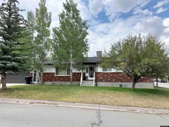 301 Quartz St, Kemmerer, WY 83101
