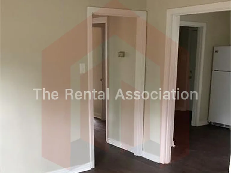 820 Ponder St — Photo 3