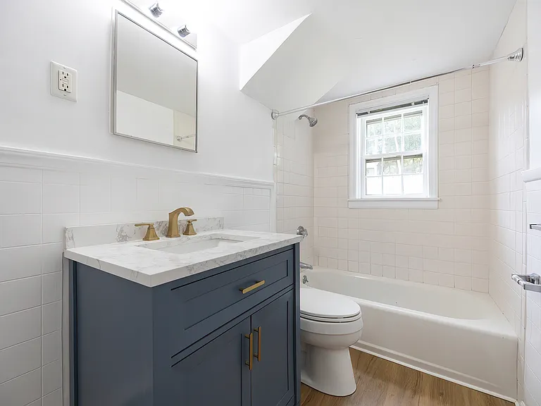 670 Main St #1 — Photo 21