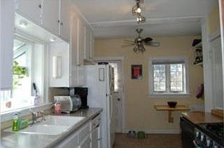4th image of 4544 Fairmount Ave