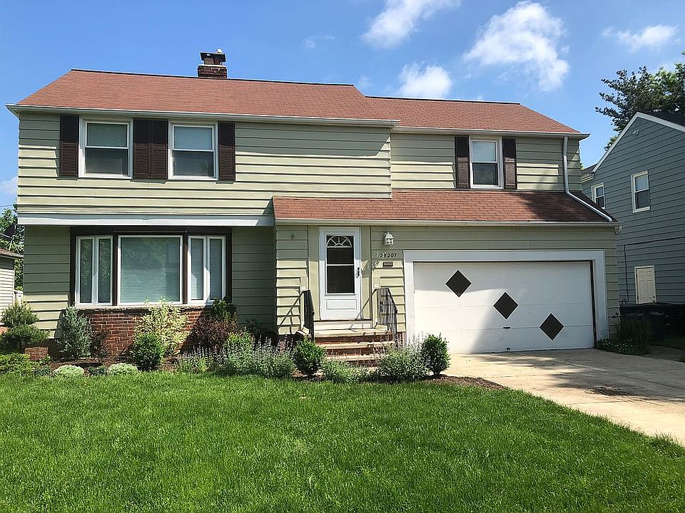 1st image of 23207 Greenlawn Ave
