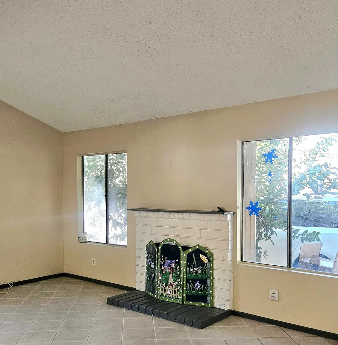3 bed, 1200 sqft, $3,450 — Photo 3