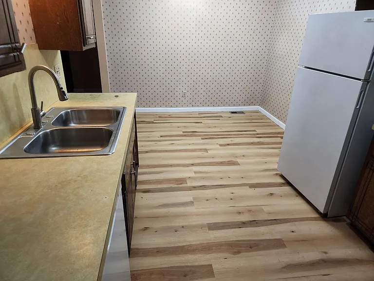 7016 Woodlake Dr — Photo 3