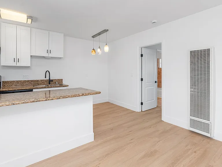 1413 Hemlock Ave — Photo 10