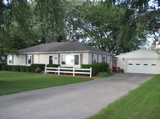 1038 N Finn Rd, Essexville, MI 48732