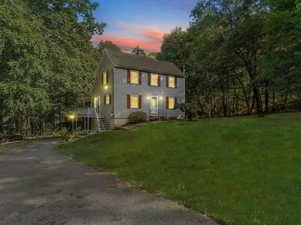 37 Breakneck Rd, Sturbridge, MA 01566