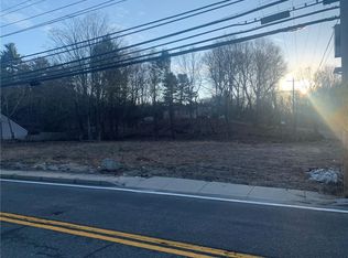 40 Farnum Pike, Smithfield, RI 02917