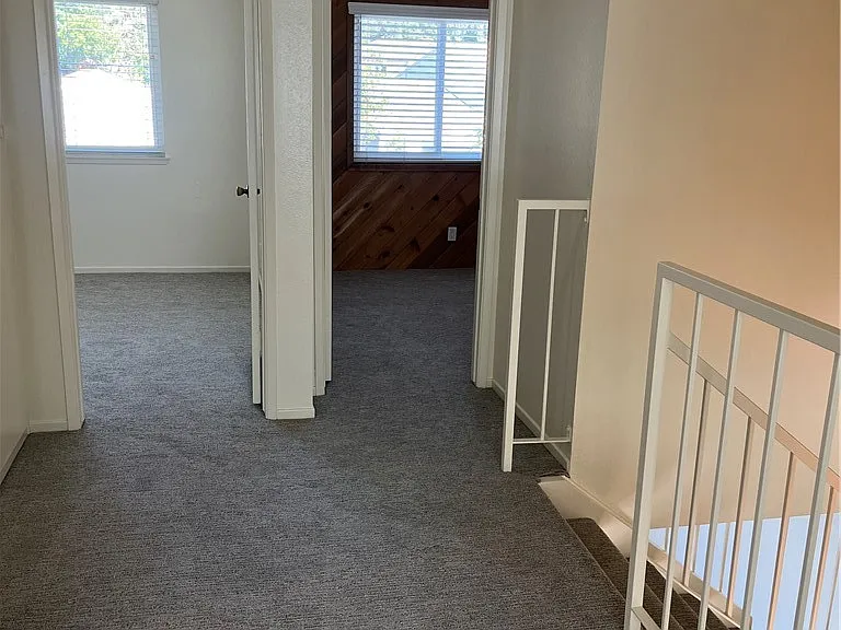 1063 Canyon Spring Ln — Photo 18