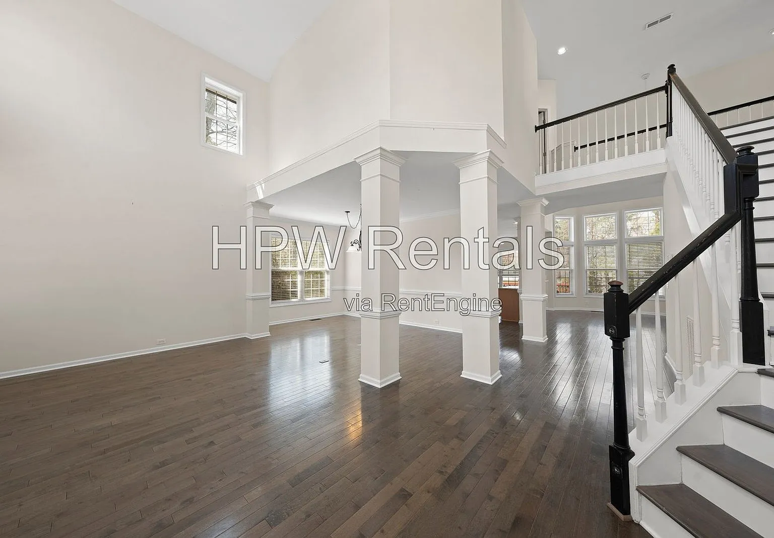 3 bed, 2.5 bath, 2890 sqft, $3,000 — Photo 3