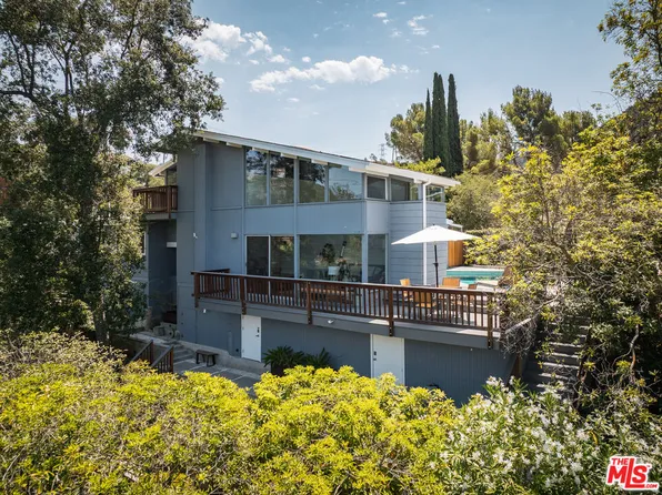 3149 Charing Cross Pl, Glendale, CA 91206