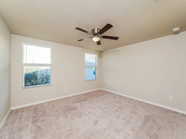 4030 Hot Springs Ave — Photo 10
