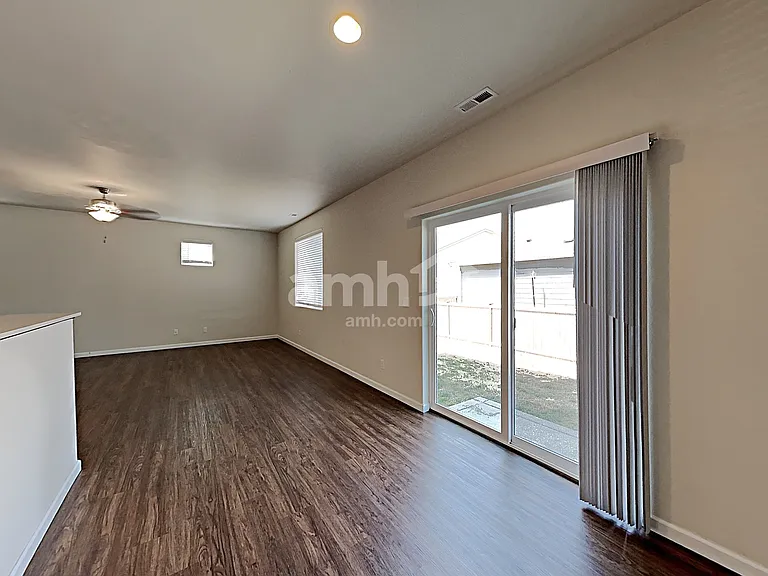 11033 191st Street Ct E — Photo 6
