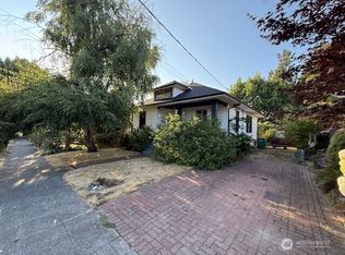 546 N 81st St, Seattle, WA 98103