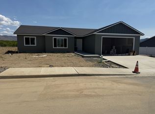 353 S Newton Ave, East Wenatchee, WA 98802
