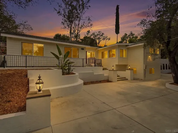 10243 Canyon Dr, Escondido, CA 92026