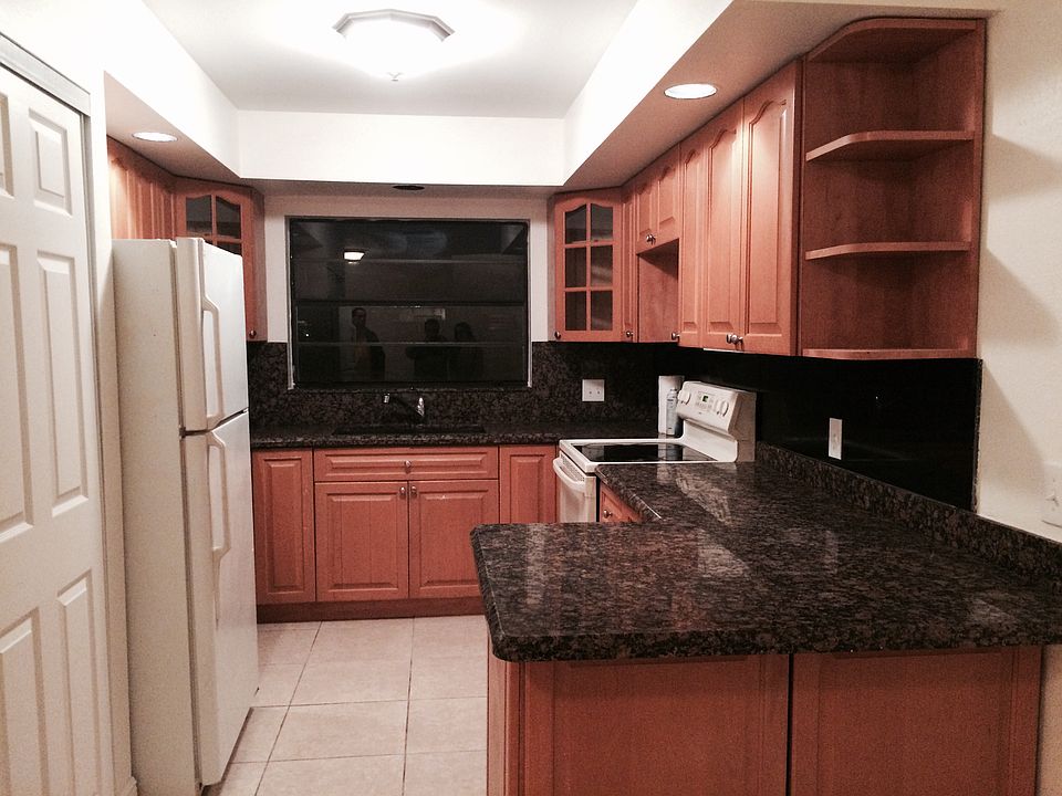 1st image of 2427 Lena Ln