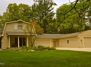 3145 Hoag Ave NE, Grand Rapids, MI 49525