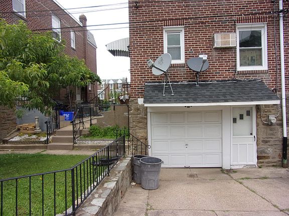 2nd image of 1844 Glendale Ave